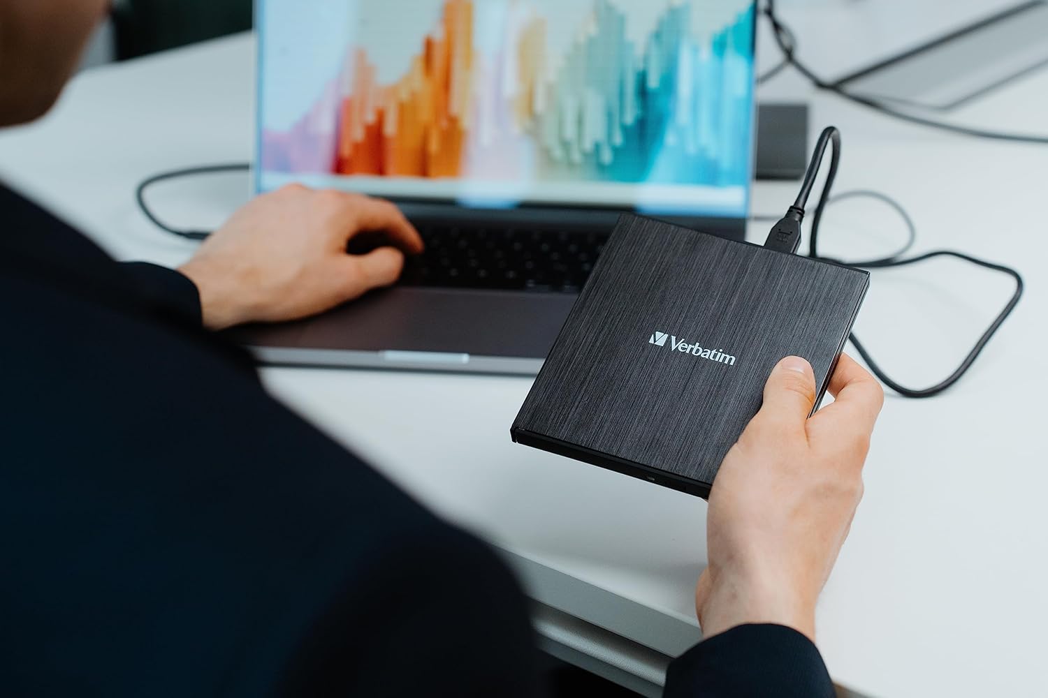 Verbatim External Slimline Blu-ray Writer - USB 3.1 Gen 1 with USB-C connection - Blu-ray player - compact external Blu-ray writer for large backups - external Blu-ray drive - black