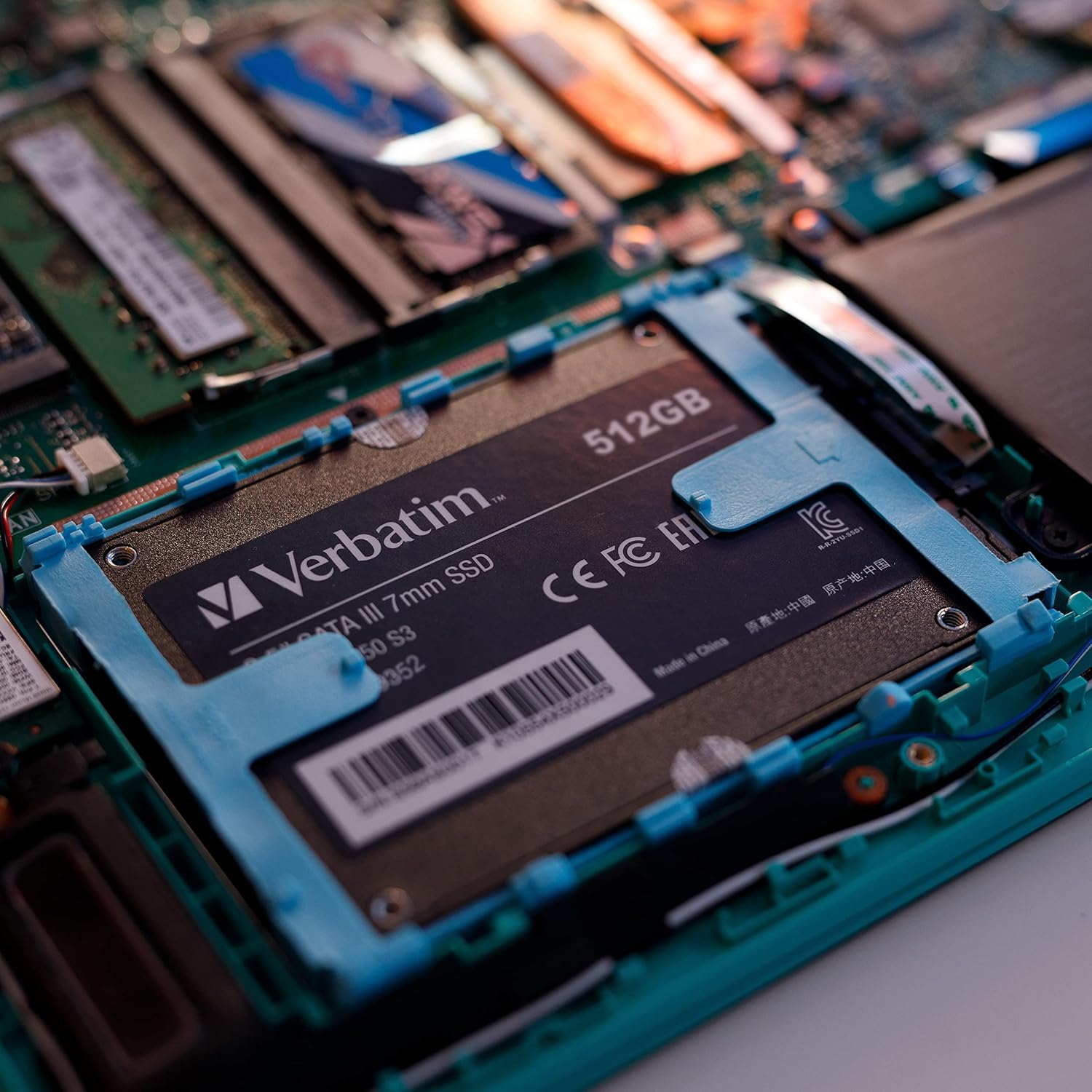 Verbatim Vi550 S3 SSD - internal SSD 512GB - Solid State Drive - 2.5'' SATA III interface - internal SSD drive with 3D NAND technology - high performance SSD 512GB - 560MB/s - black