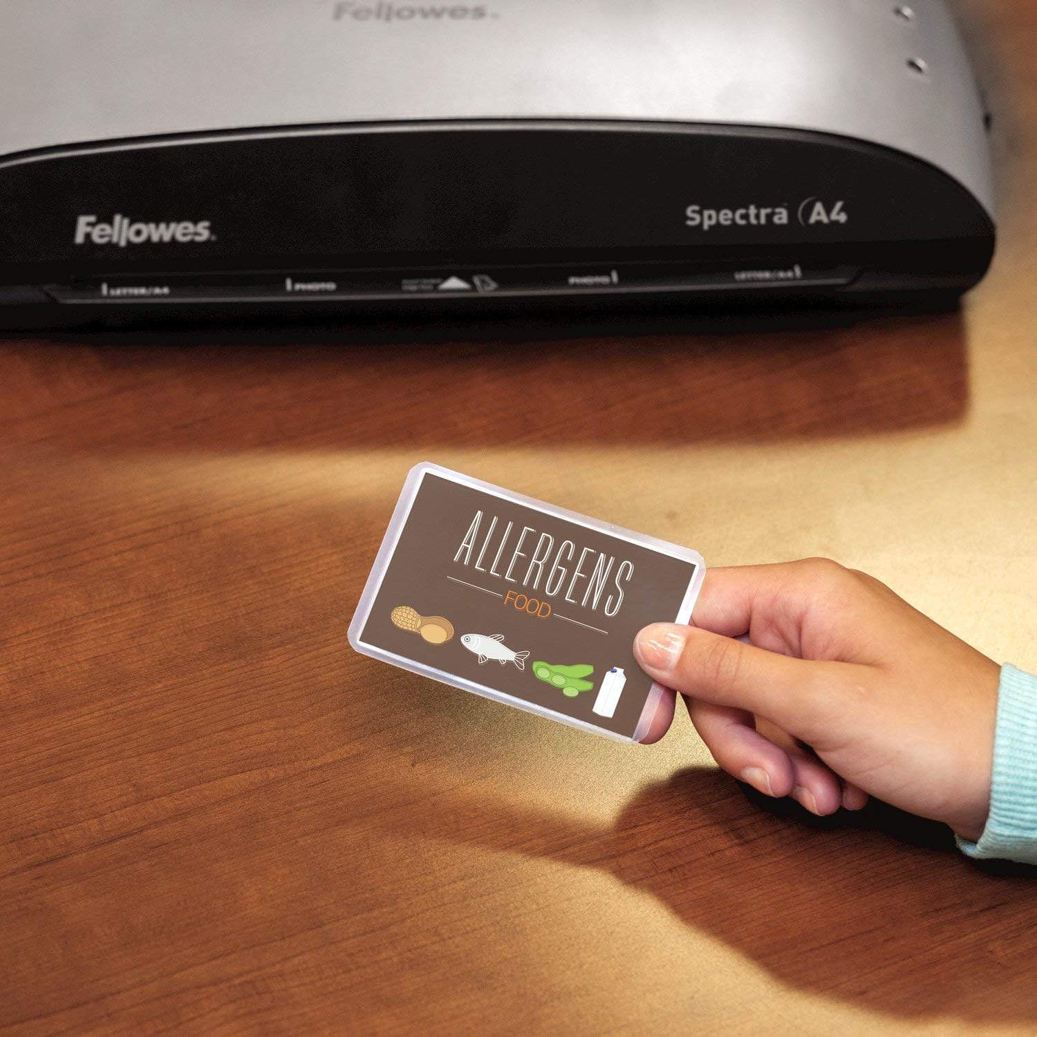 Fellowes Laminating Pouches (60x90mm) - Gloss Finish - 100 Sheets, 250 Micron (2 x 125 Micron) High Quality Finish - Ideal for Photos, ID Cards & Small Documents