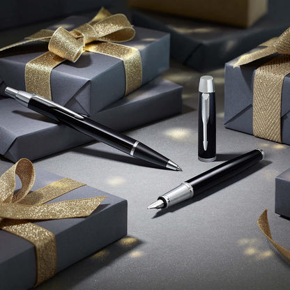 Parker IM Duo Gift Set with Ballpoint Pen & Fountain Pen | Gloss Black with Gold Trim | Blue Ink Refill & Cartridge | Gift Box
