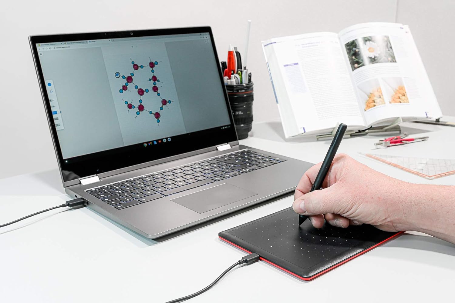 Wacom One by Wacom Medium Tableta digitalizadora, 2540 lineas por pulgada , 216 x 135 mm, USB, Negro - Tableta grafica (Alambrico, Pluma, 133 pps