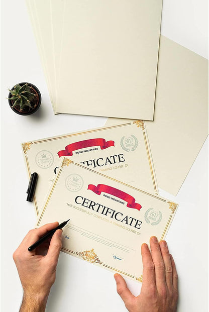 Favini A69U084 Calligraphy Pergamena Liscio, 21 x 29.7 cm, sabbia