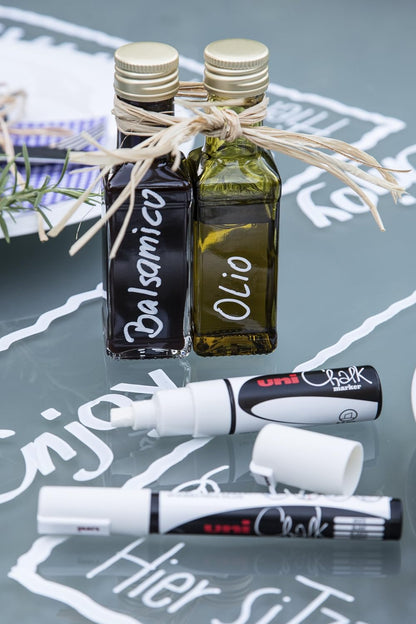 OSAMA Uni Chalk - Pennarelli Lavabili Cancellabili per Lavagna Nera e Vetrine, Set Pennarelli Punta Tonda 1.8 - 2.5 mm per Vetro e Superfici Lucide, Cartoleria e Lavoretti Creativi contro Pioggia/Luce