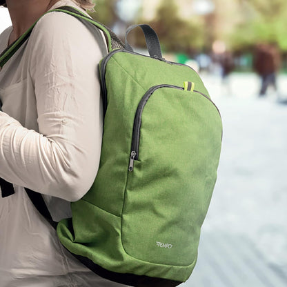 Zaino Ripiegabile Ready in Tessuto Antigraffio, Zaino con Tasca Multiuso, Bustina in Dotazione, Ideale per Viaggi, Sport e Lavoro, Dimensioni 28 x 44 x 15 cm Verde Chiaro