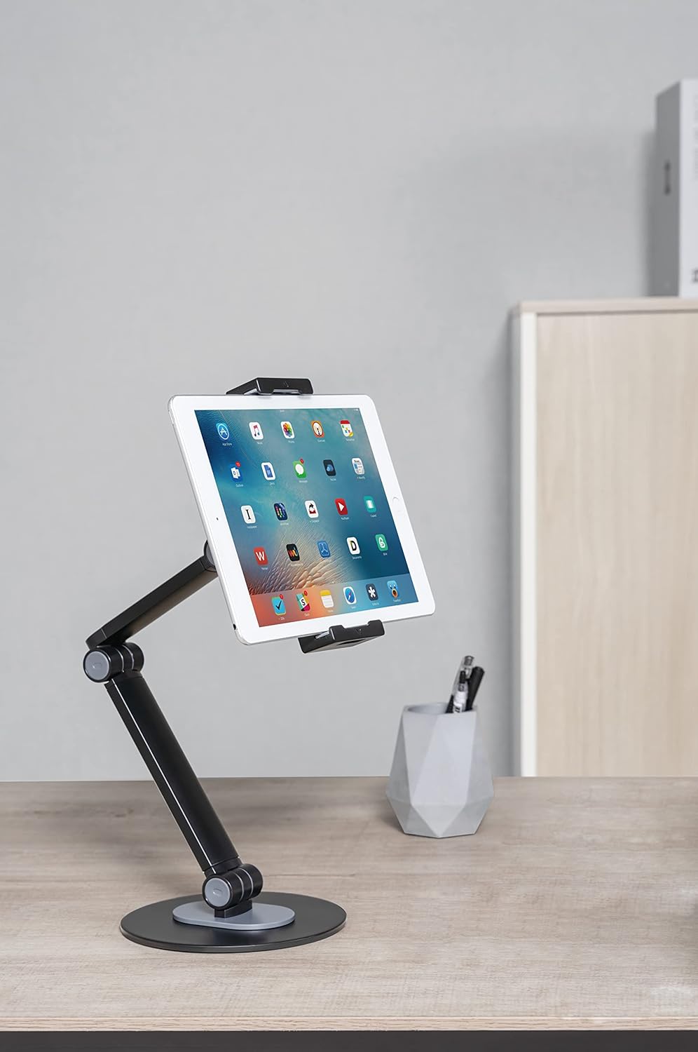 NEOMOUNTS Universal tablet stand