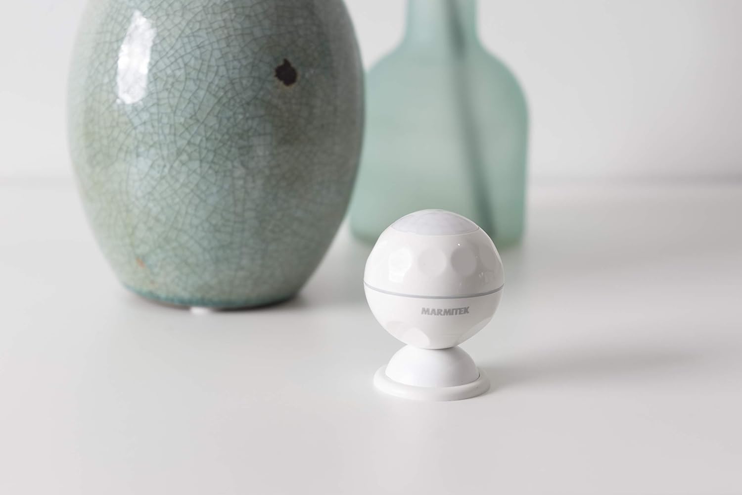 Alexa Motion Sensor - Marmitek Sense SE - Motion Detector - Wireless Battery Powered - Magnetic Wall Bracket - Get Notifications - Activate Lights or Scenes - Control Anywhere With Smart me App - WiFi