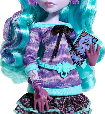 Monster High Doll and Sleepover Accessories, Twyla Doll with Pet Bunny Dustin, Creepover Party, HLP87 Twyla Nightwear Set