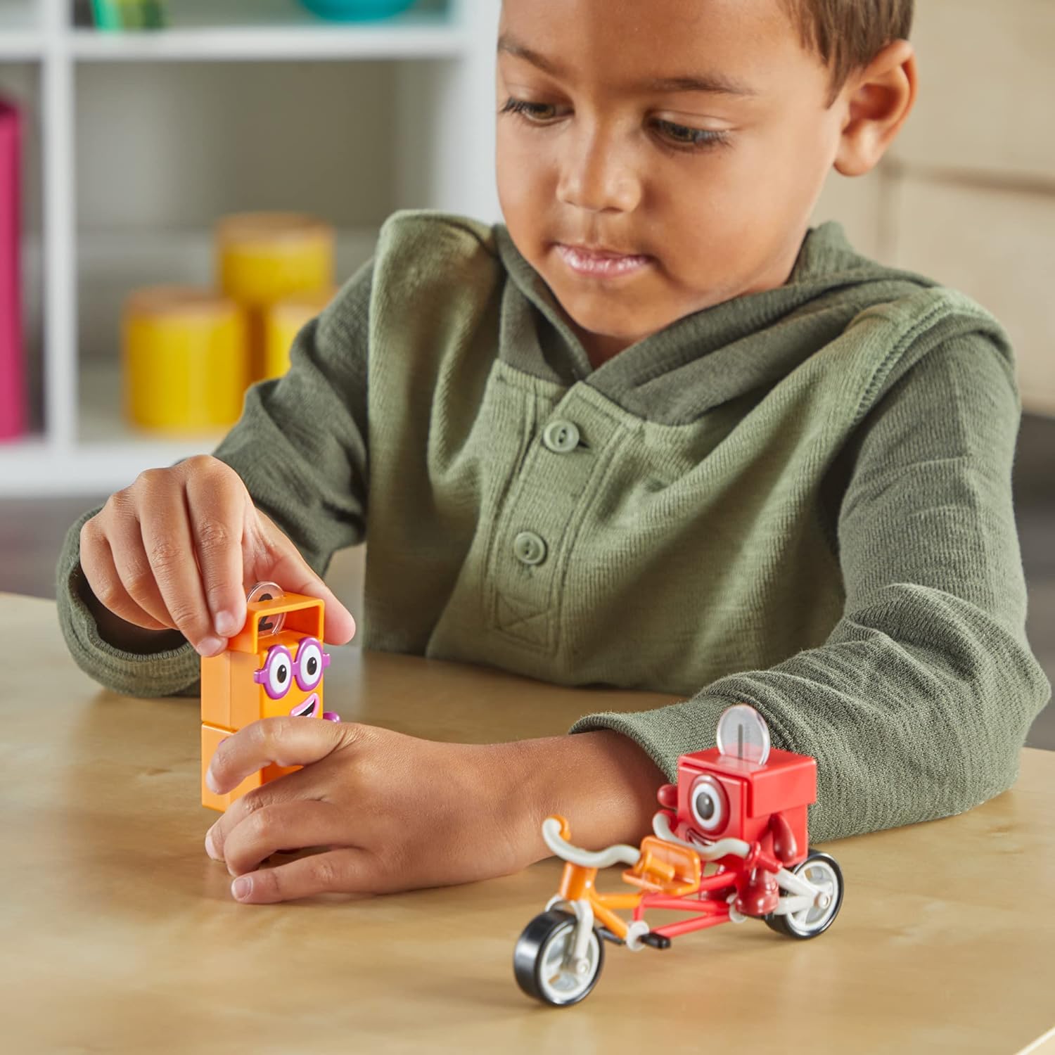 Learning Resources Avventura in Bicicletta con i Numberblocks Uno e Due, Giocattoli da Collezione Ufficiali, Include i Numberblocks Uno e Due, Bici a Tandem