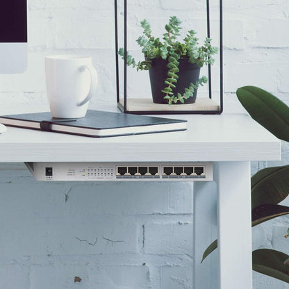 Zyxel Switch Gigabit Unmanaged Zyxel a 8 porte 8 x PoE+ con budget di 60 W, Garanzia a Vita