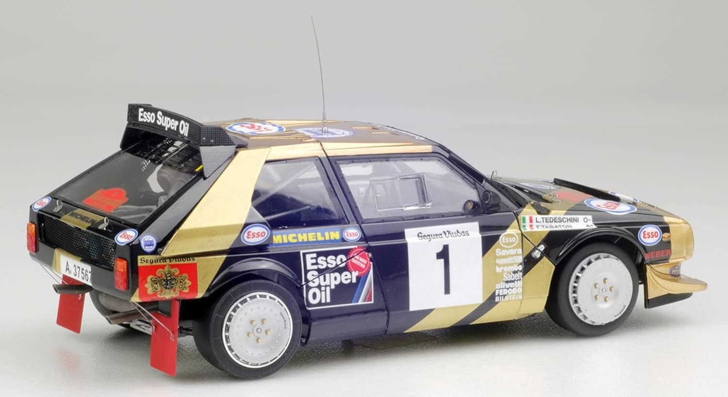 Platz/BEEMAX BX24034 Lancia Delta S4 1986 Catalonia Rally Winner Plastic Model, Molded Color