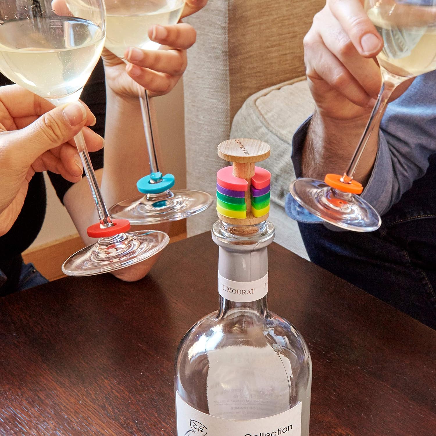 Kikkerland Rainbow Wine Rings + Tope (BA91