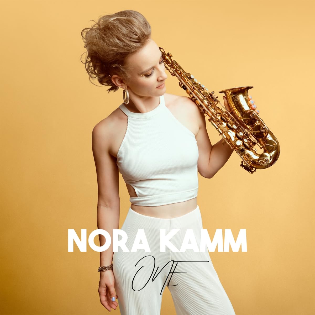 Nora Kamm - One