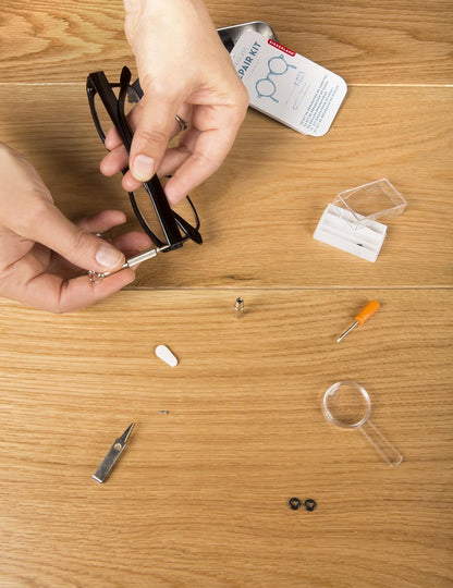 Kikkerland 16pc Emergency Glasses Repair Kit