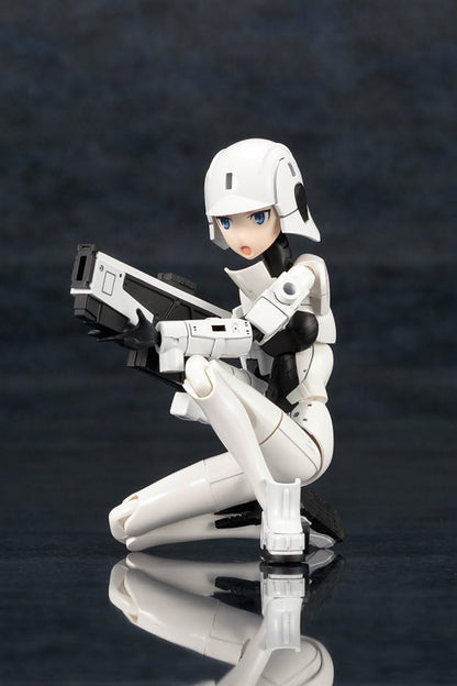 Megami Device figurine Plastic Model Kit 1/1 Wism Soldier Assault Scout 14 cm