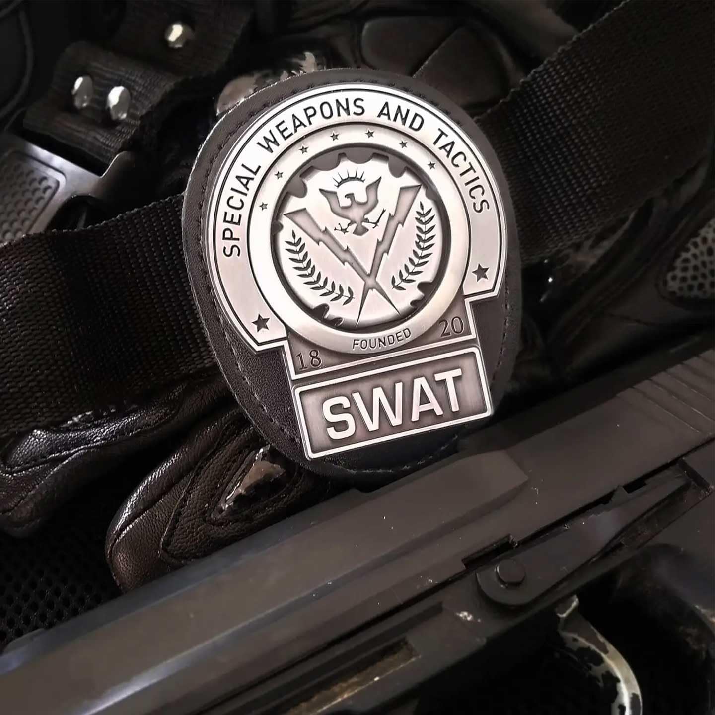 Fanattik Batman réplica 1/1 The Dark Knight Gotham City swat Badge Limited Edition
