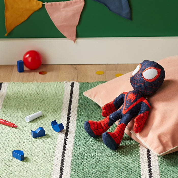 Simba- Disney Marvel Peluche Miles Morales 25 cm, Personaje de la Serie de Marvel Spidey y Sus Sorprendentes Amigos, con Ojos Que Brillan en la Oscuridad