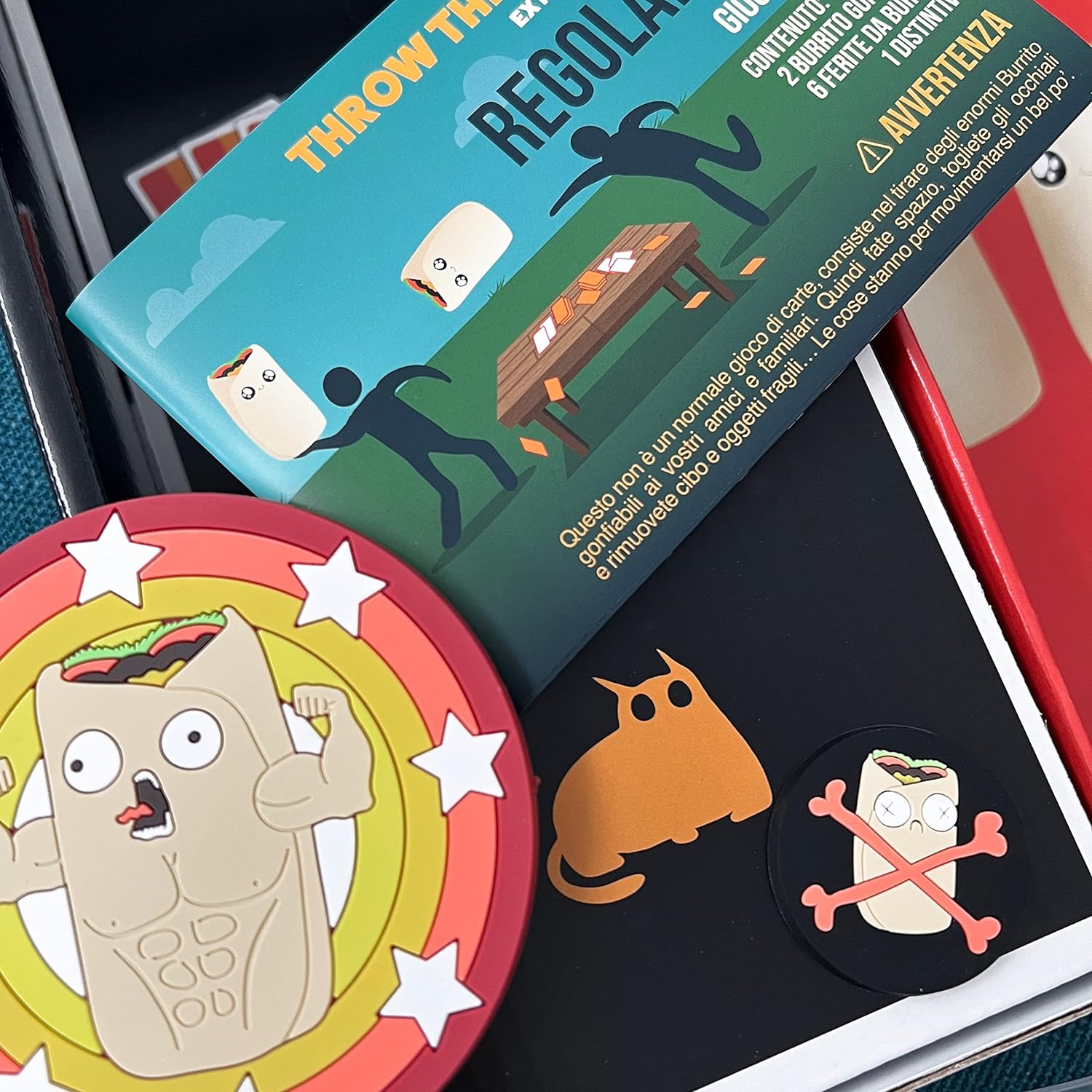 Asmodee - Throw Throw Burrito: Extreme Outdoor Edition, Board Game with Giant Burrito, 2-6 Players, Italian Edition
