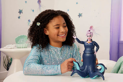 Mattel Disney La Sirenita Muñeca Úrsula villana con tentáculos de purpurina articulados, juguete +3 años (HLX12
