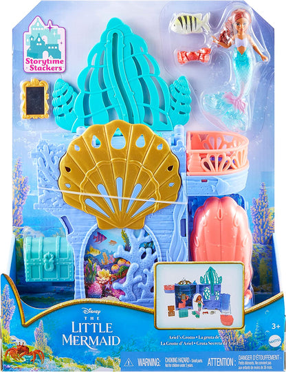 Disney “La Sirenita” Storytime Stackers La gruta de Ariel Conjunto de juego, casa de muñecas apilable con muñeca pequeña y 10 accesorios (Mattel HLX16