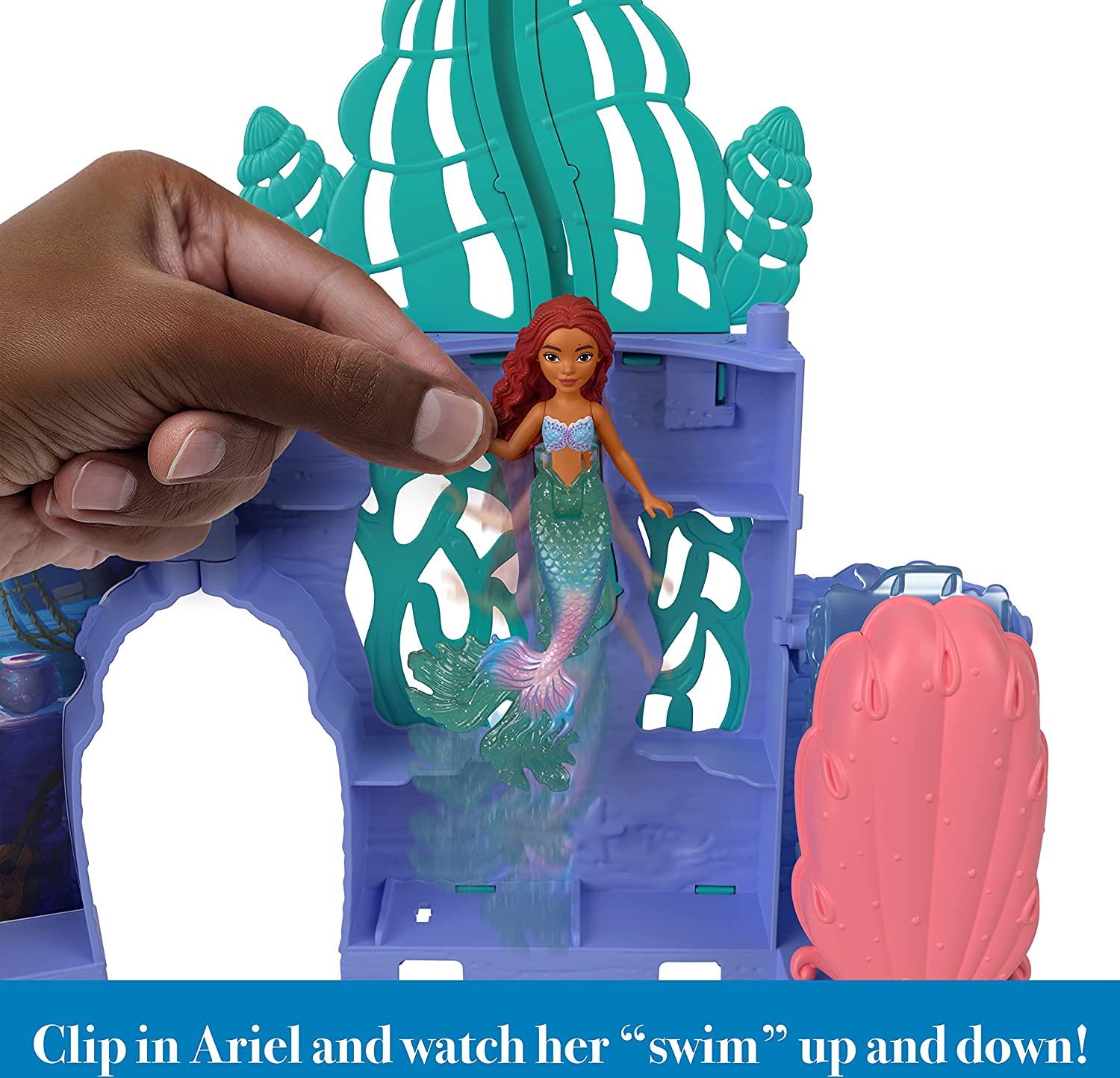 Disney “La Sirenita” Storytime Stackers La gruta de Ariel Conjunto de juego, casa de muñecas apilable con muñeca pequeña y 10 accesorios (Mattel HLX16