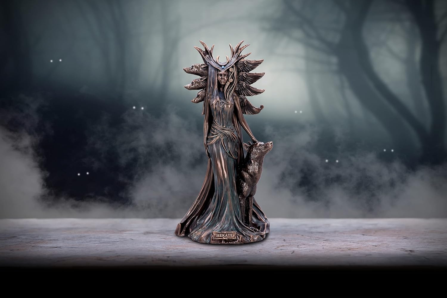 Nemesis Now Marc Potts Hekate - Figura de Bronce (tamaño Grande, 32 cm