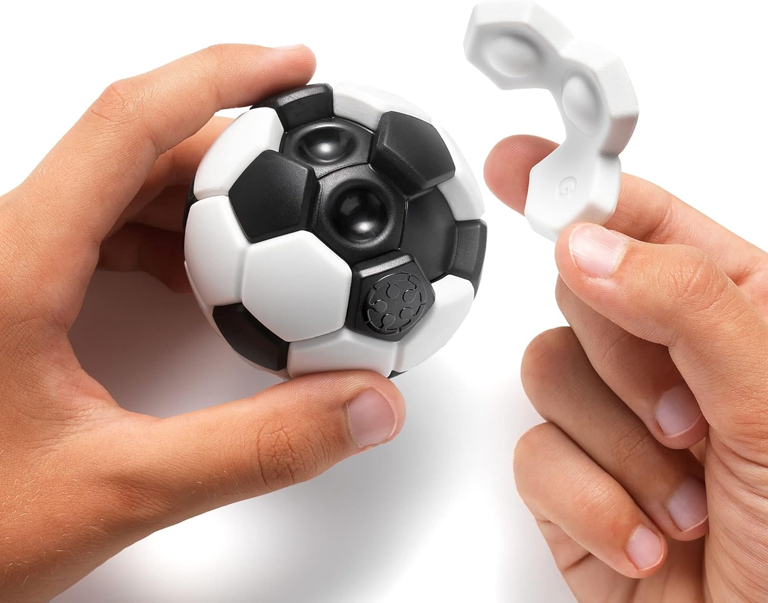 SmartGames - Plug & Play Football /Toys