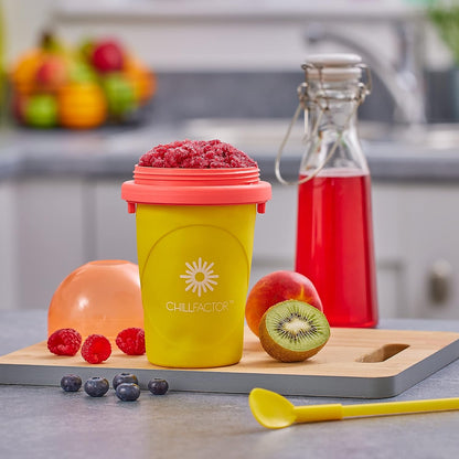 ChillFactor Slushy Maker Mango Mania-Taza Reutilizable caseros. Juguete de Cocina para Hacer granizados, Color Rosso, Talla única (Character Options LTD 07950