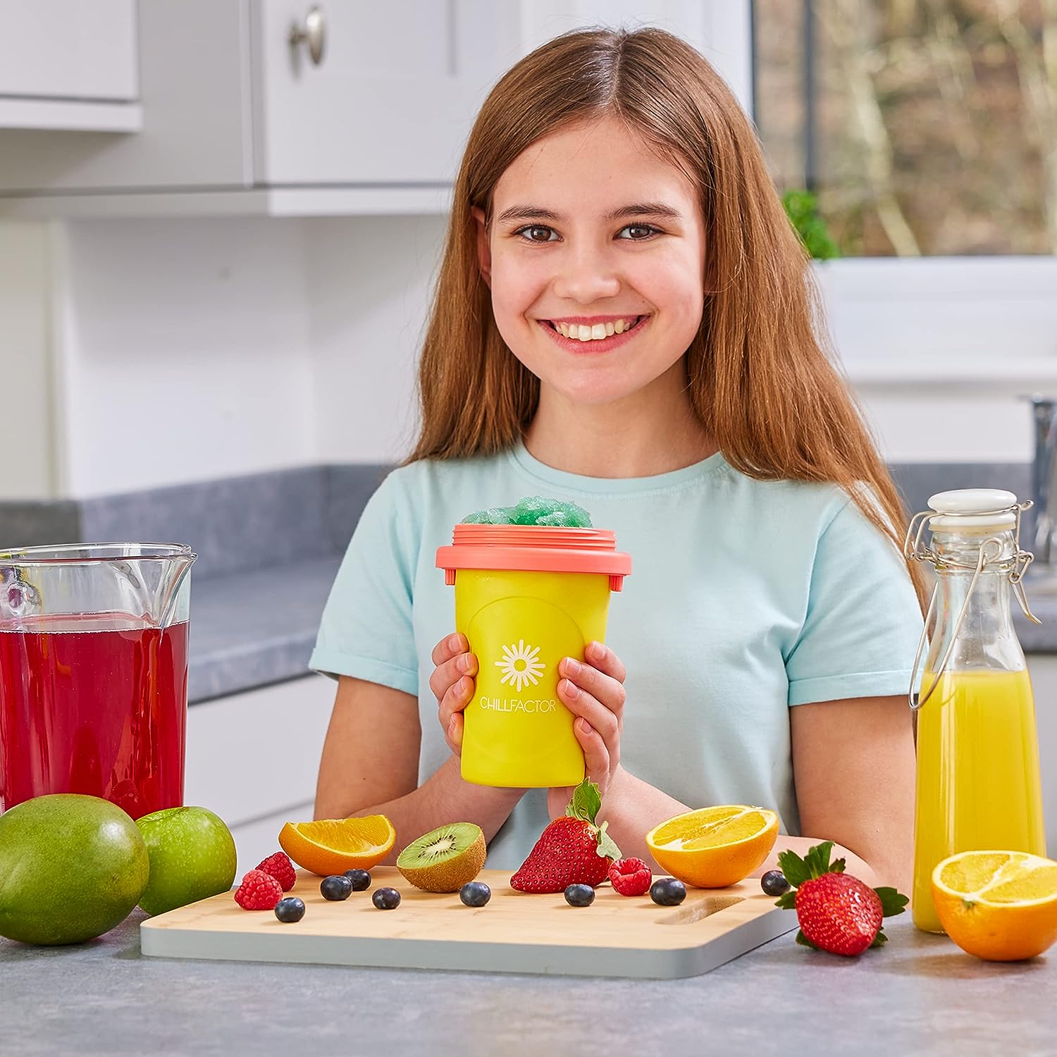 ChillFactor Slushy Maker Mango Mania-Taza Reutilizable caseros. Juguete de Cocina para Hacer granizados, Color Rosso, Talla única (Character Options LTD 07950