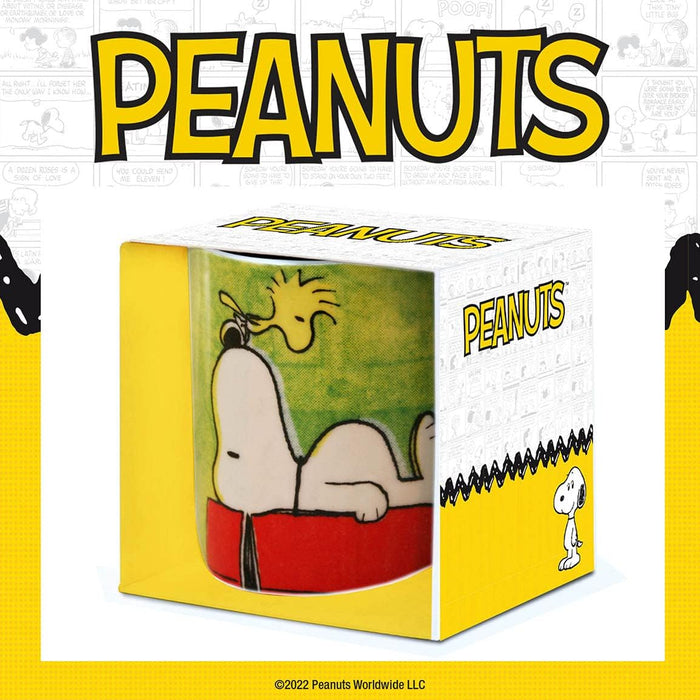 Logoshirt® Peanuts - Snoopy & Woodstock - Authentic Peanuts I Porcelain Coffee Mug, 300 ml I Dishwasher & Microwave Safe I in Coloured Gift Box I Licensed Original Design