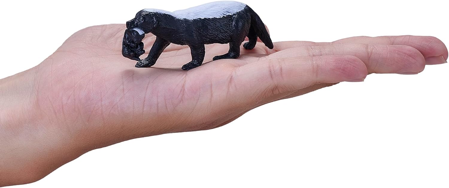 MOJO Honey Badger female with cub Wildlife Animal Model Toy Figure