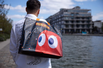 Konix Pac-Man Bolsa de Compras 40 x 45 x 20 cm - Material reciclado - Diseño laberinto