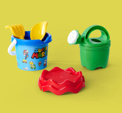 Simba 109234593 Sandspielzeug Super Mario Baby Set, Sand Toy, 5 Pieces, Bucket, Strainer, Shovel, Rake, Waterer, 11 cm, Diameter: 14 cm, from 10 Months, Green