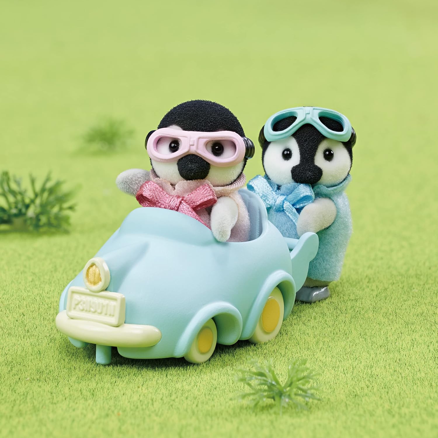 Sylvanian Families 5695 Penguin Babies Ride ‘n Play - Dollhouse Playsets, Multicolor