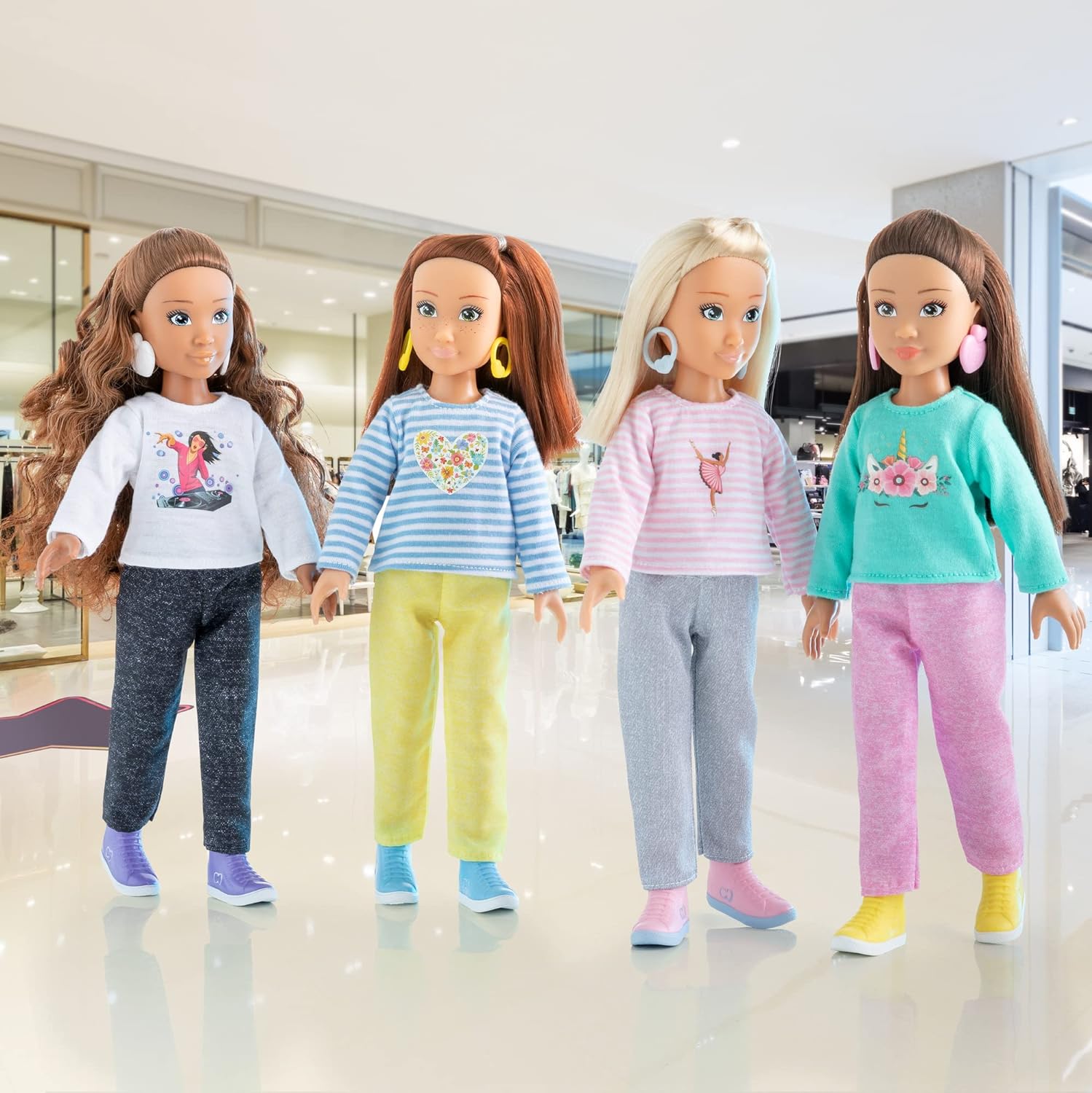 Corolle 9000600090 Model Accessories, Girls Luna Shopping Dressing Doll with Earrings and 6 Surprises, Vanilla Scent, 28 cm, from 4 Years, Natural, Pink