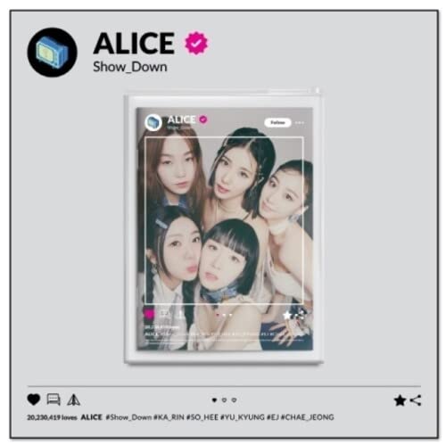 Show Down - incl. 60pg Photobook, Envelope, Message Card, Postcard, 2 Photocards + Poster