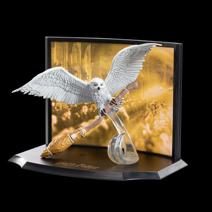 The Noble Collection Toyllectible Treasure Hedwigs special delivery