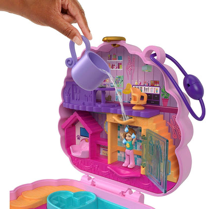 Polly Pocket Dolls and Playset, Animal Toys, Groom & Glam Poodle Compact Playset with Water Play and 2 Color-Change Pieces, HKV35 Spa Poodle
