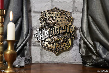 Harry Potter Wandschmuck Hufflepuff 20 cm