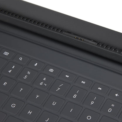 Logitech Rugged Folio for iPad (7th, 8th, & 9th generation) Protective Keyboard Case, QWERTY Italian Layout - Graphite