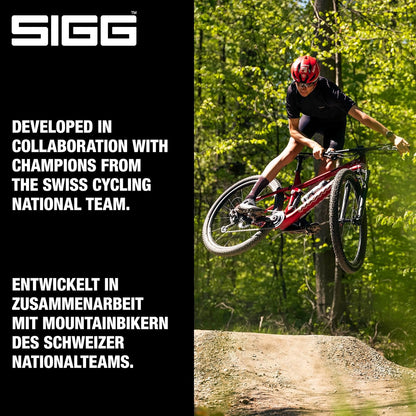 SIGG - Fahrrad Trinkflasche - Pulsar - Quetschbar - Spülmaschinenfest - Federleicht - Auslaufsicher - BPA-frei - 0,75L