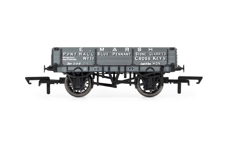 Hornby R60189 3 Plank Wagon, E. Marsh - Era 3 Freight Wagons