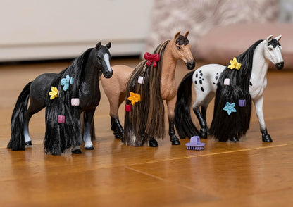 schleich HORSE CLUB 42621 Sofia's Beauties Akhal Teke Hengst Pferde Styling Spielset - 8-Teiliges Spielset Pferd mit Mähne und Accessoires, Pferde Spielzeug ab 4 Jahren