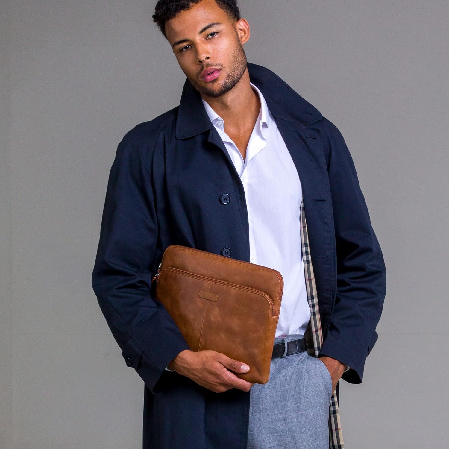 dbramante1928 - Skagen Pro+ Laptop Sleeve - Compatible With Macbook Pro (2020)/Air(2020) 13" - Made From Sustainably Sourced Full Grain Leather - Front Pocket For Extra Storage - Tan - (2nd Gen