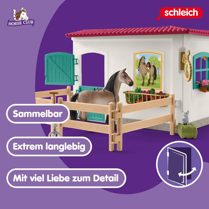 Schleich 42591 Horse Club – Sellerie du Centre équestre, Coffret avec 85 éléments Inclus Dont 1 Cheval et 1 Personnage, Coffret Figurines pour Enfants dès 5 Ans