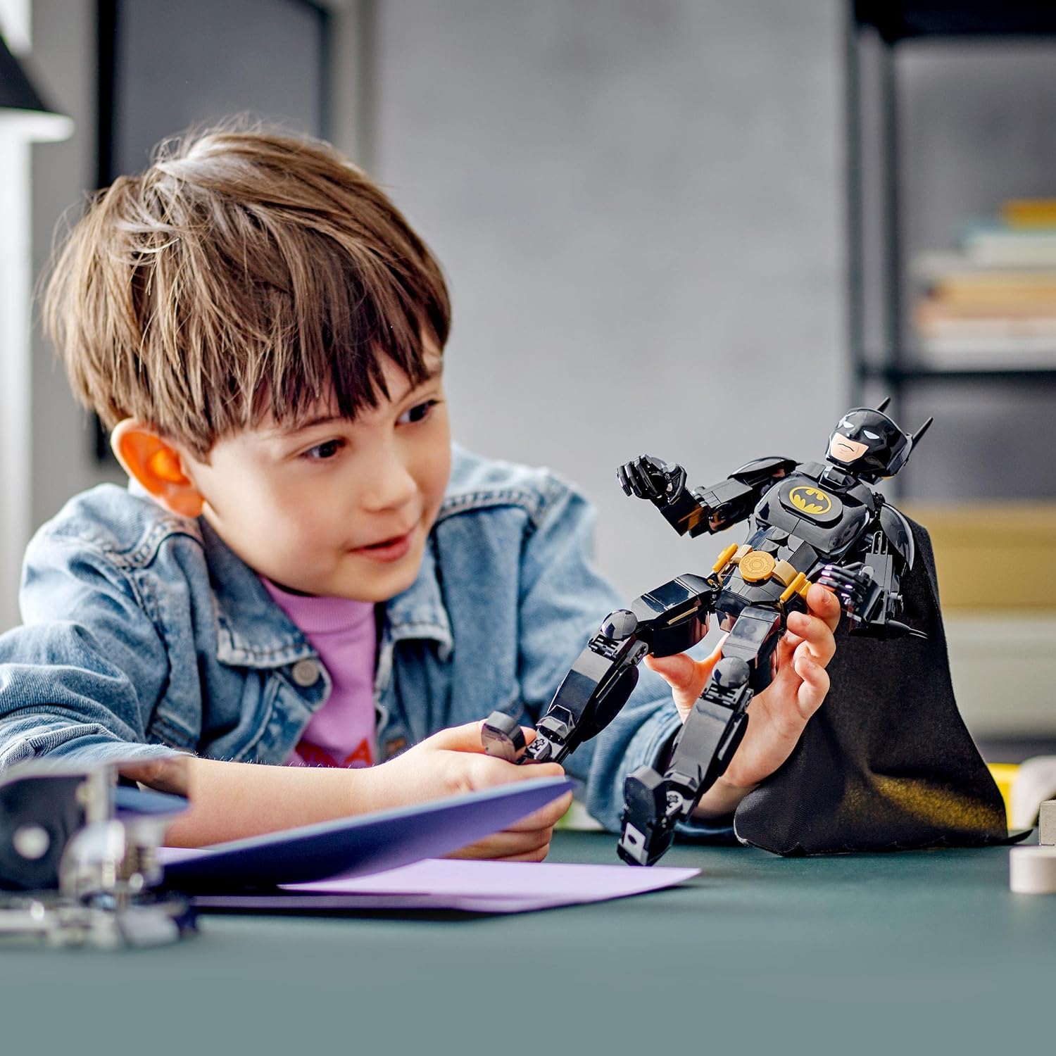 LEGO DC Batman Construction Figure, Super Hero Buildable Toy with Cape, Based on the 1989 Batman & 76226 Marvel Spider-Man Figure, Fully Articulated Action Toy, Super Hero Movie Set
