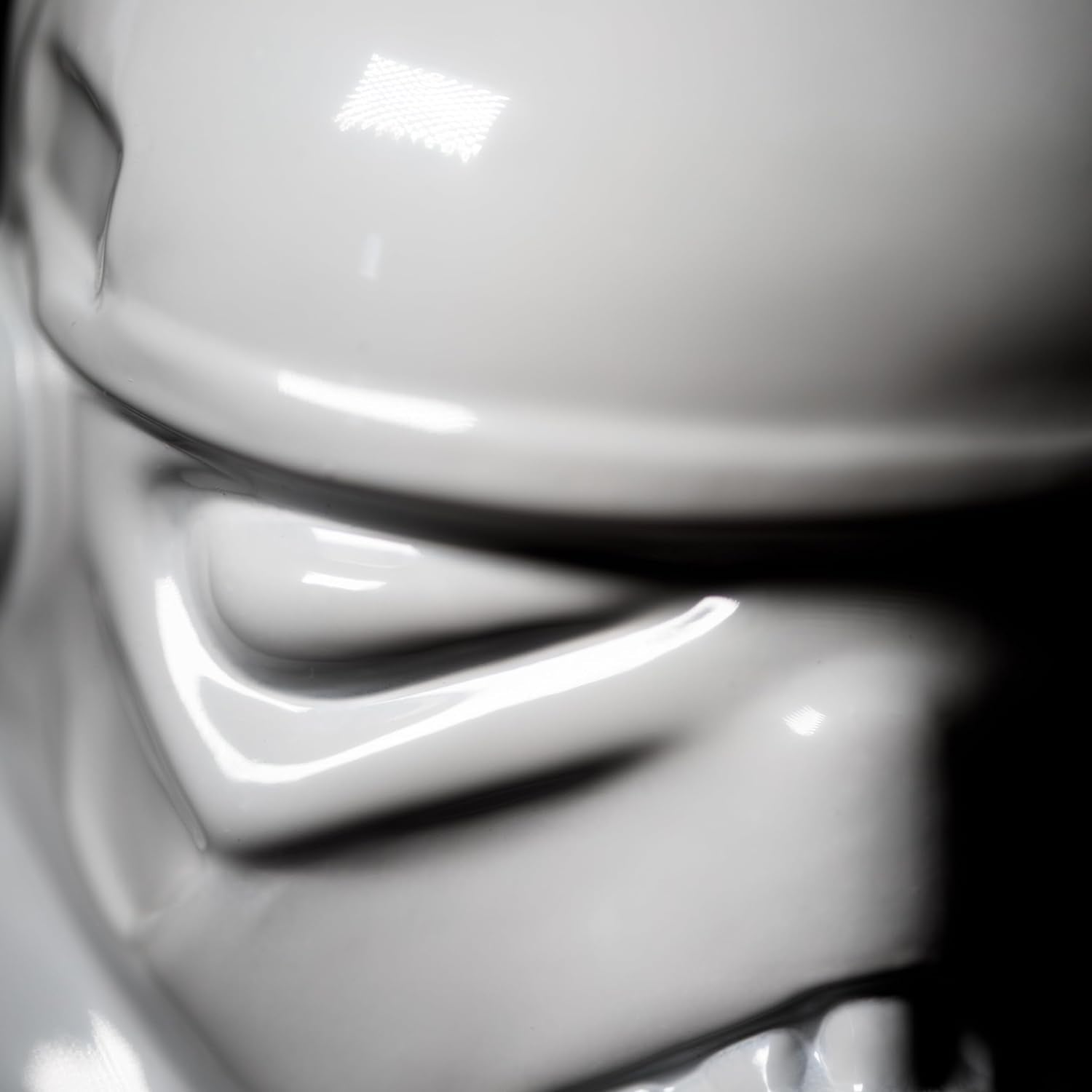 Original Stormtrooper Decanter, White, for Whisky, Bourbon & Scotch - Thumbs Up