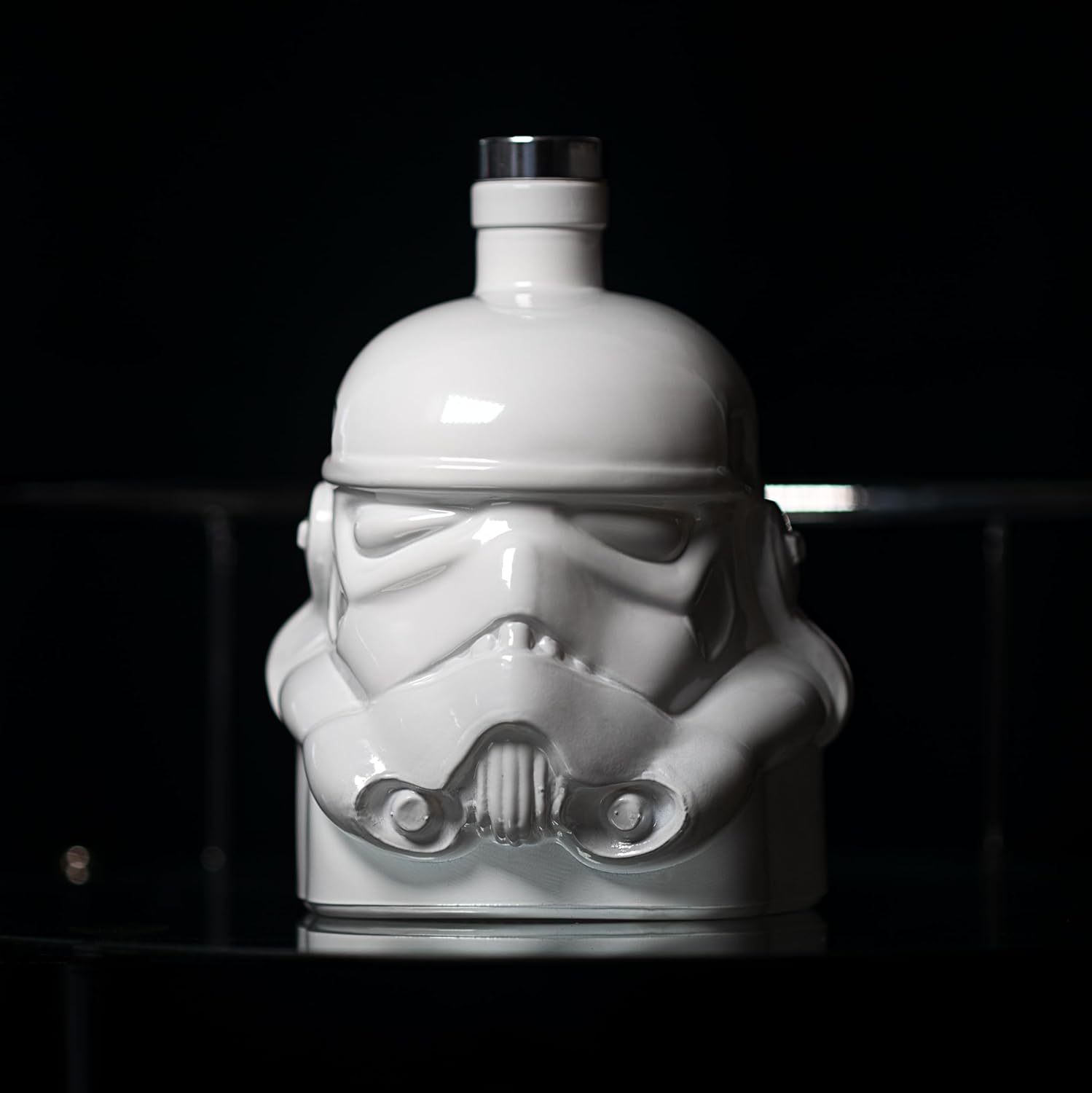 Original Stormtrooper Decanter, White, for Whisky, Bourbon & Scotch - Thumbs Up