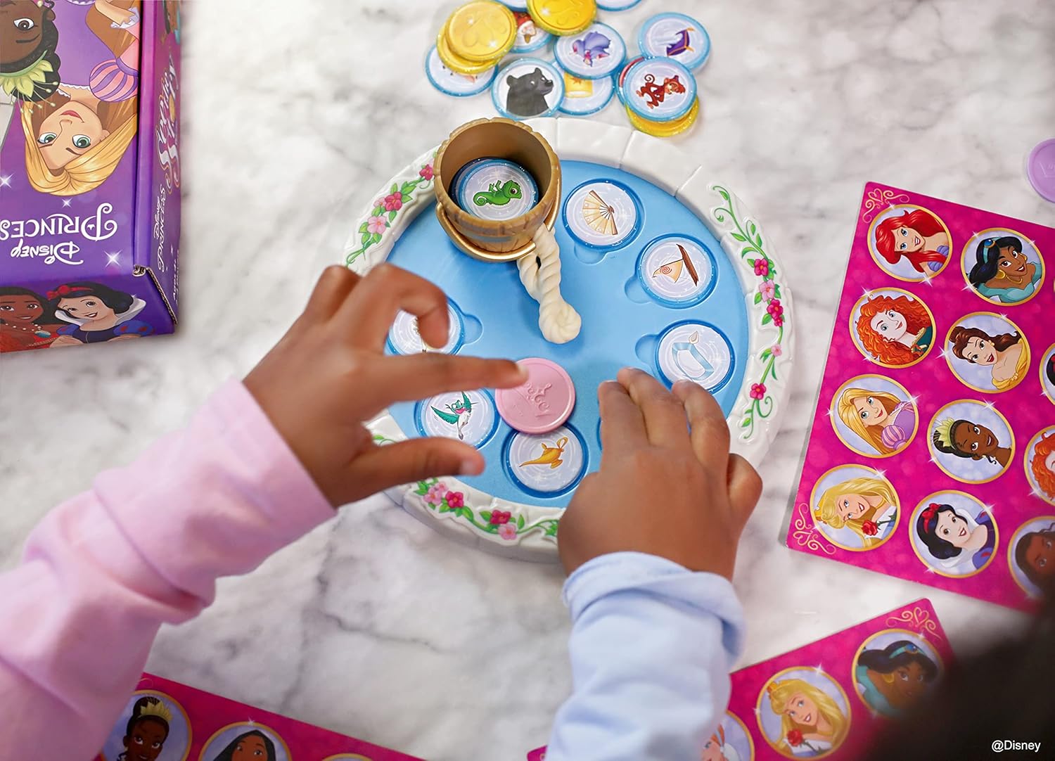 Funko Games Funko Signature - Disney Princess See the Story - ENG/FR/DE/SP/IT Languages - Disney Princesses - Light Strategy Board Game for Children & Adults (Ages 10+) - 2-4 Players - Gift Idea