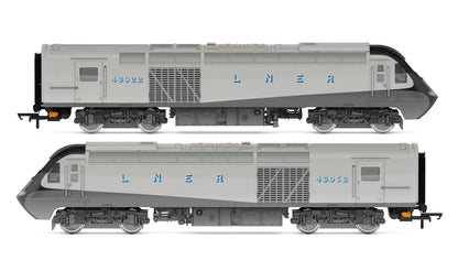 Hornby HM Queen Elizabeth II Platinum Jubilee HST Train Pack