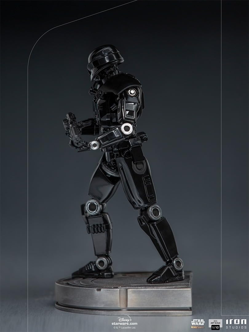 Iron Studios The Mandalorian - Dark Trooper BDS Art Scale Statue (1/10) (LUCSWR48621-10)